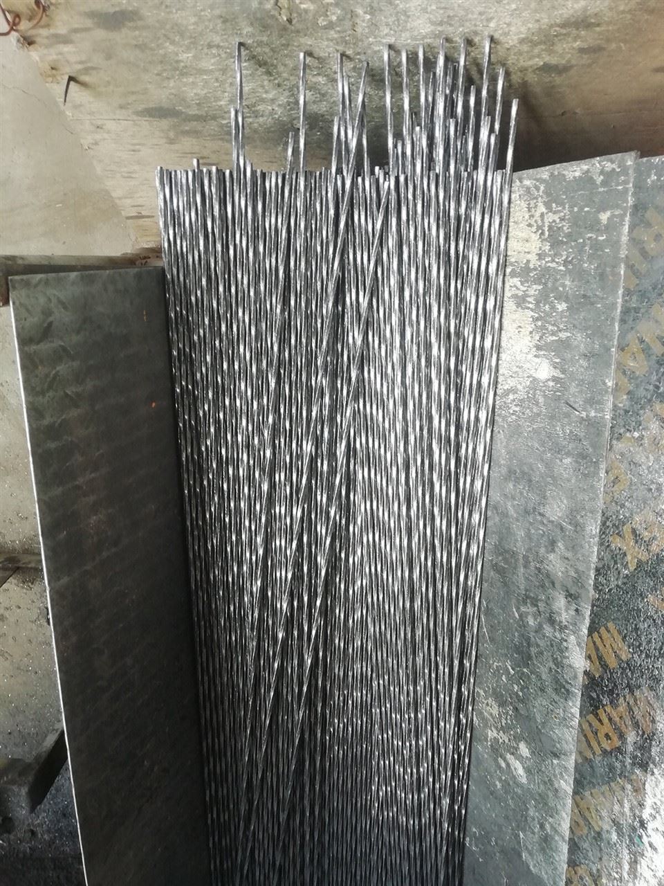 Steel Grating Twisted Bars manufacturers